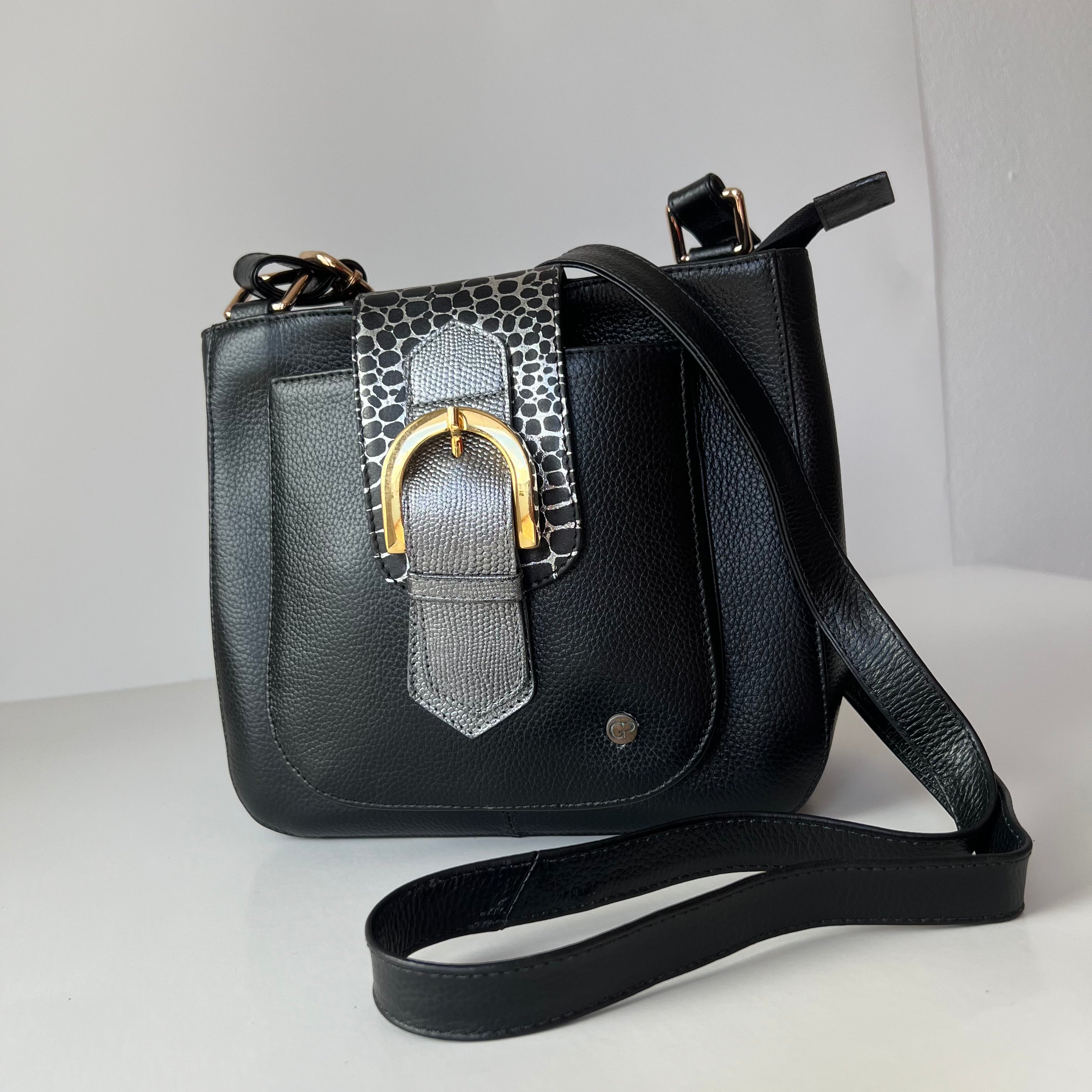Cartera Negra Elegante